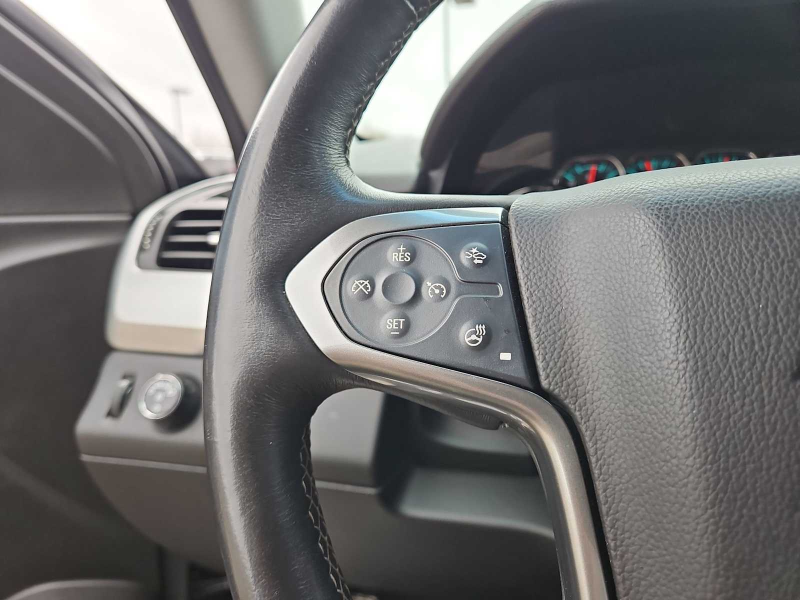 Thumbnail: 2016 Chevrolet Tahoe - 25