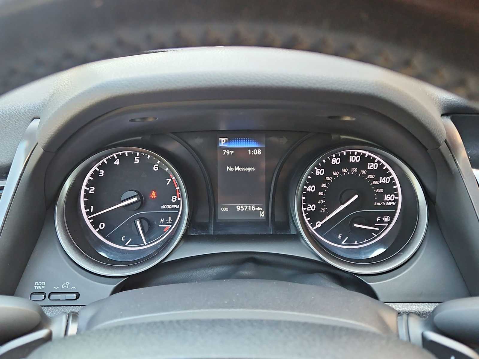 Thumbnail: 2021 Toyota Camry - 32