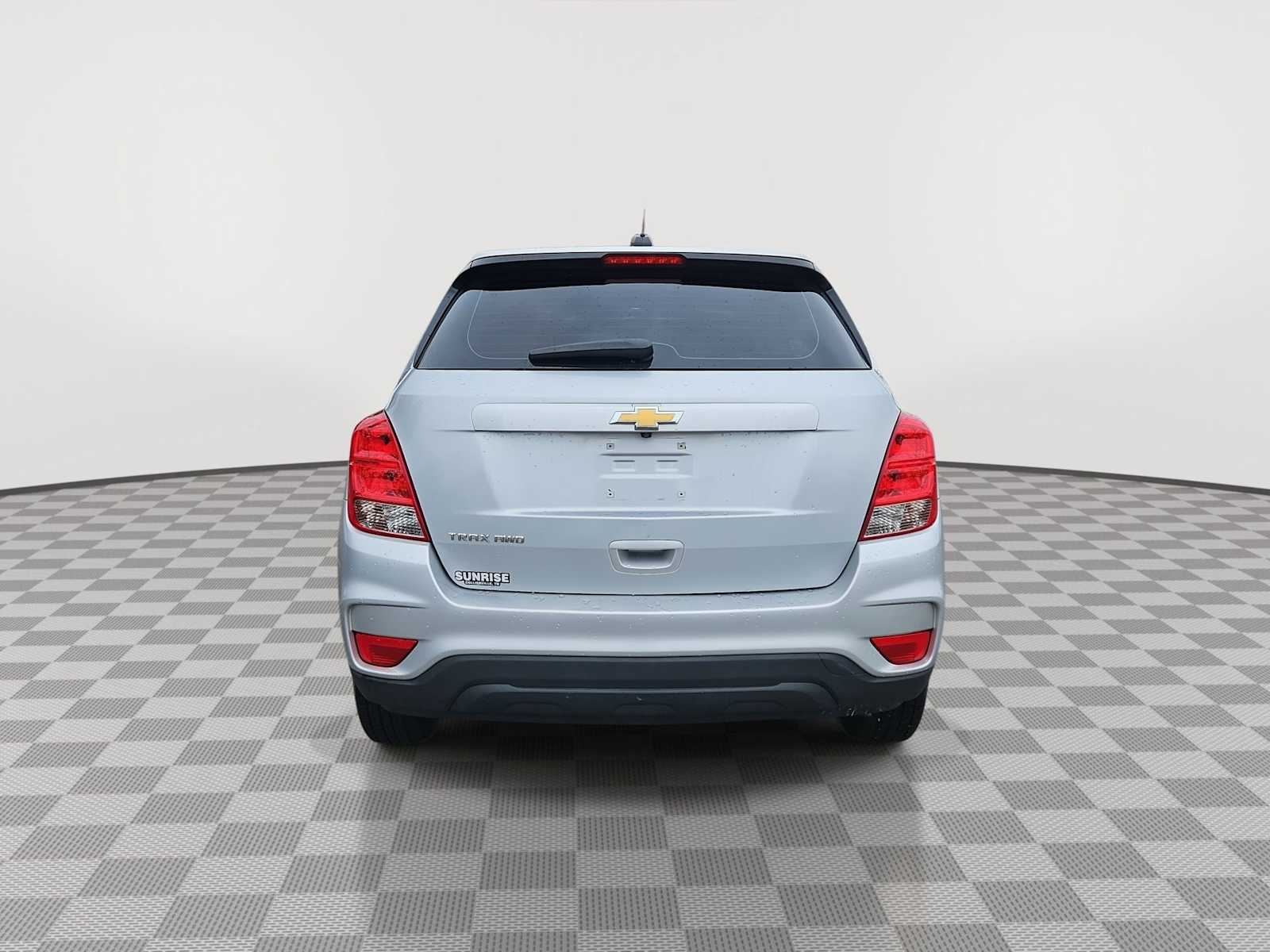 Thumbnail: 2018 Chevrolet Trax - 7