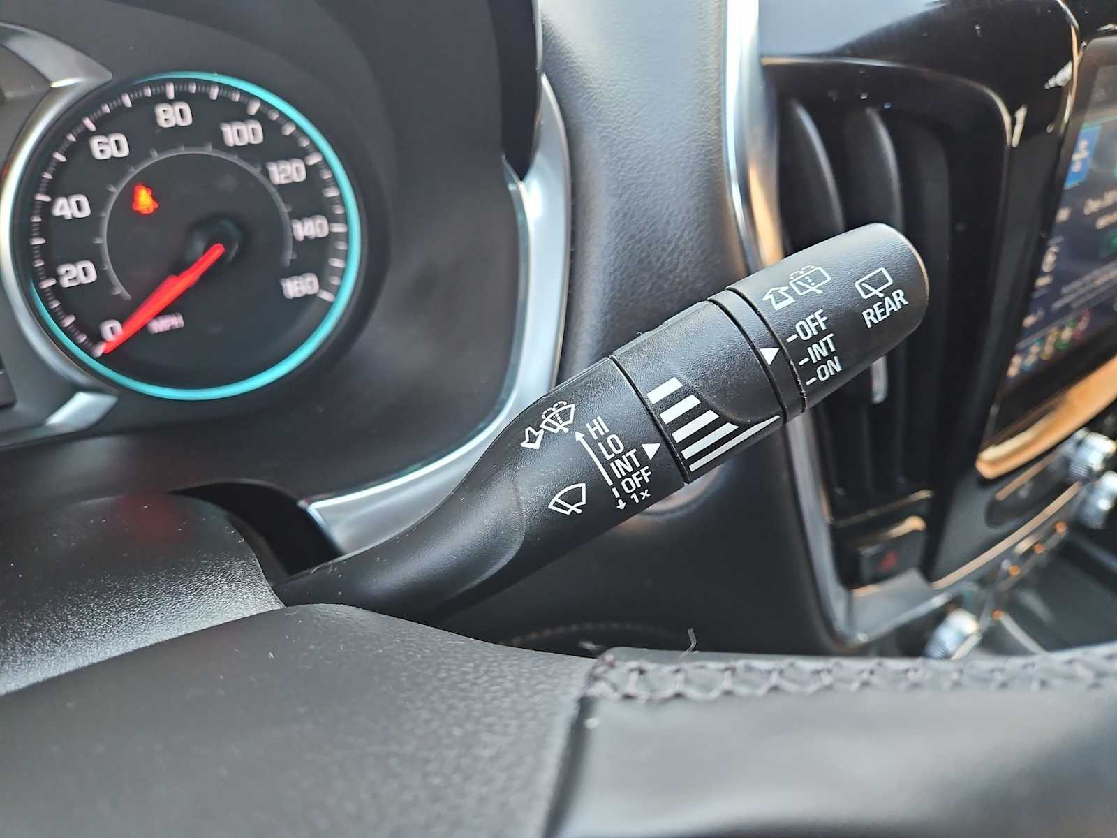 Thumbnail: 2023 Chevrolet Traverse - 26