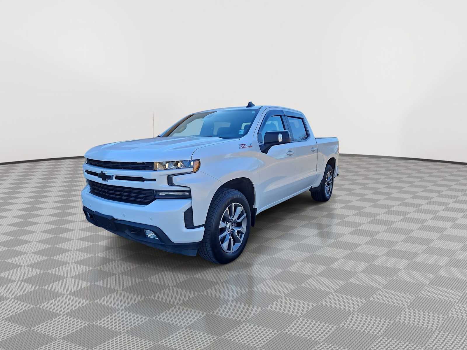 Thumbnail: 2019 Chevrolet Silverado 1500 - 4