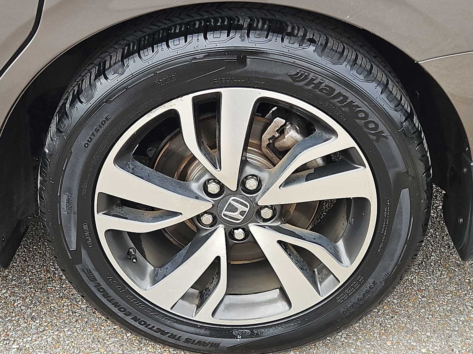 Thumbnail: 2022 Honda Odyssey - 14