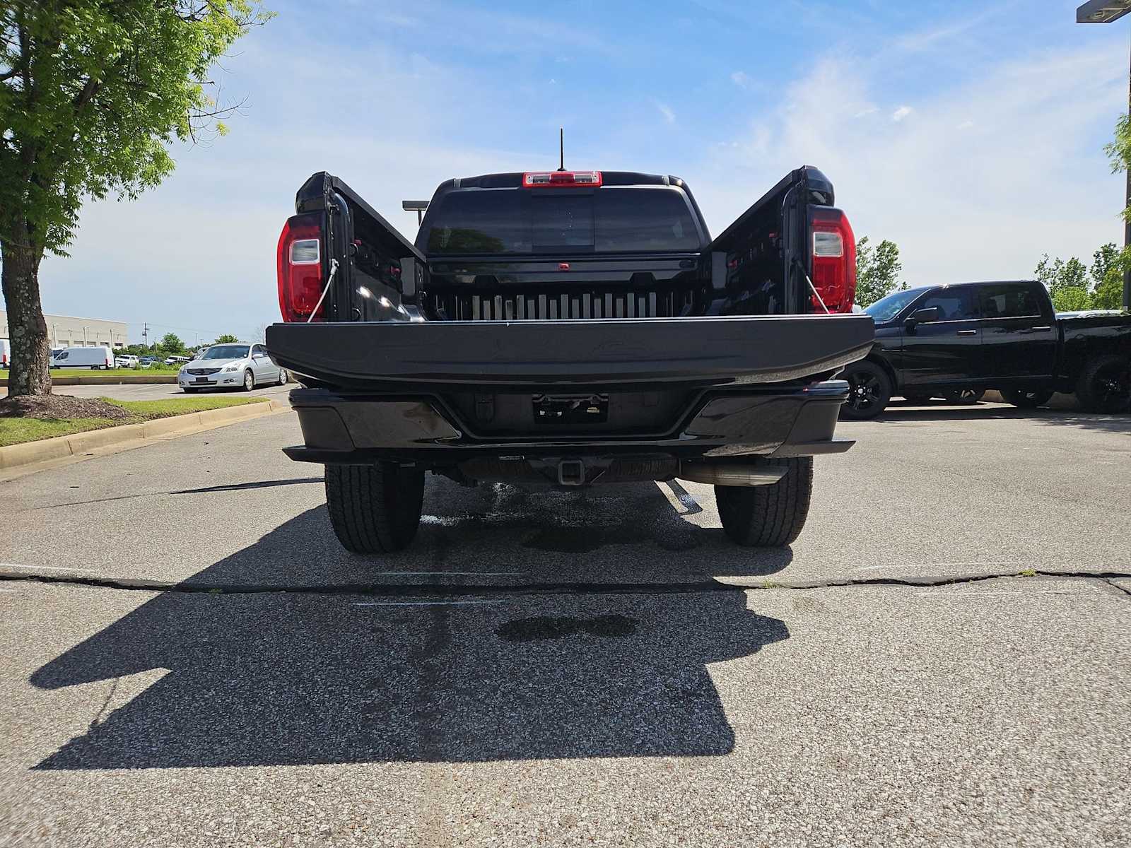 Thumbnail: 2023 GMC Canyon - 33