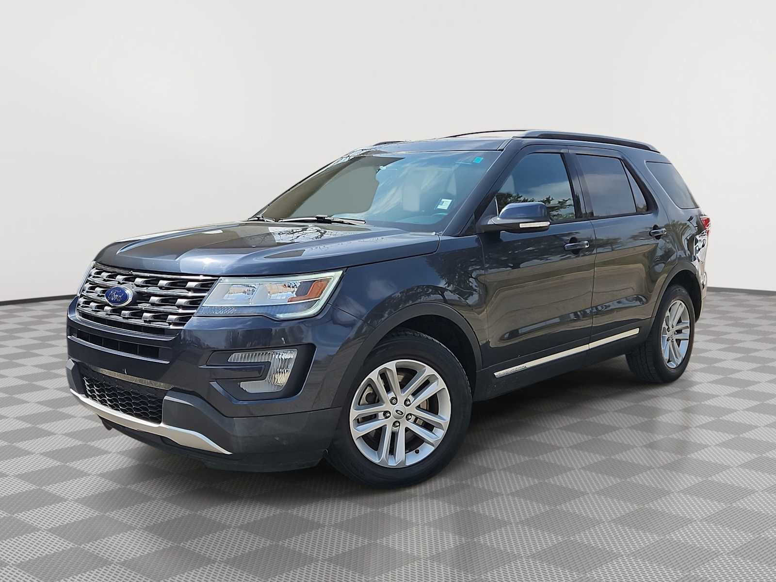 Thumbnail: 2017 Ford Explorer - 1