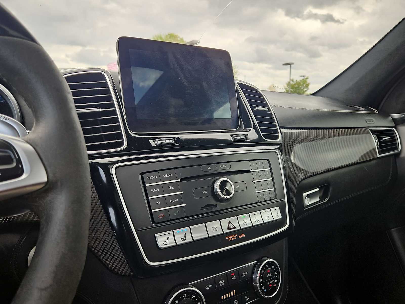 Thumbnail: 2017 Mercedes-Benz GL-Class - 27