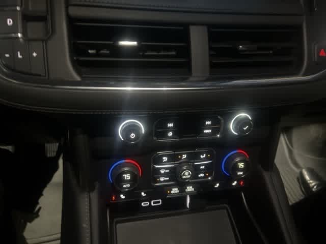 Thumbnail: 2024 Chevrolet Tahoe - 4