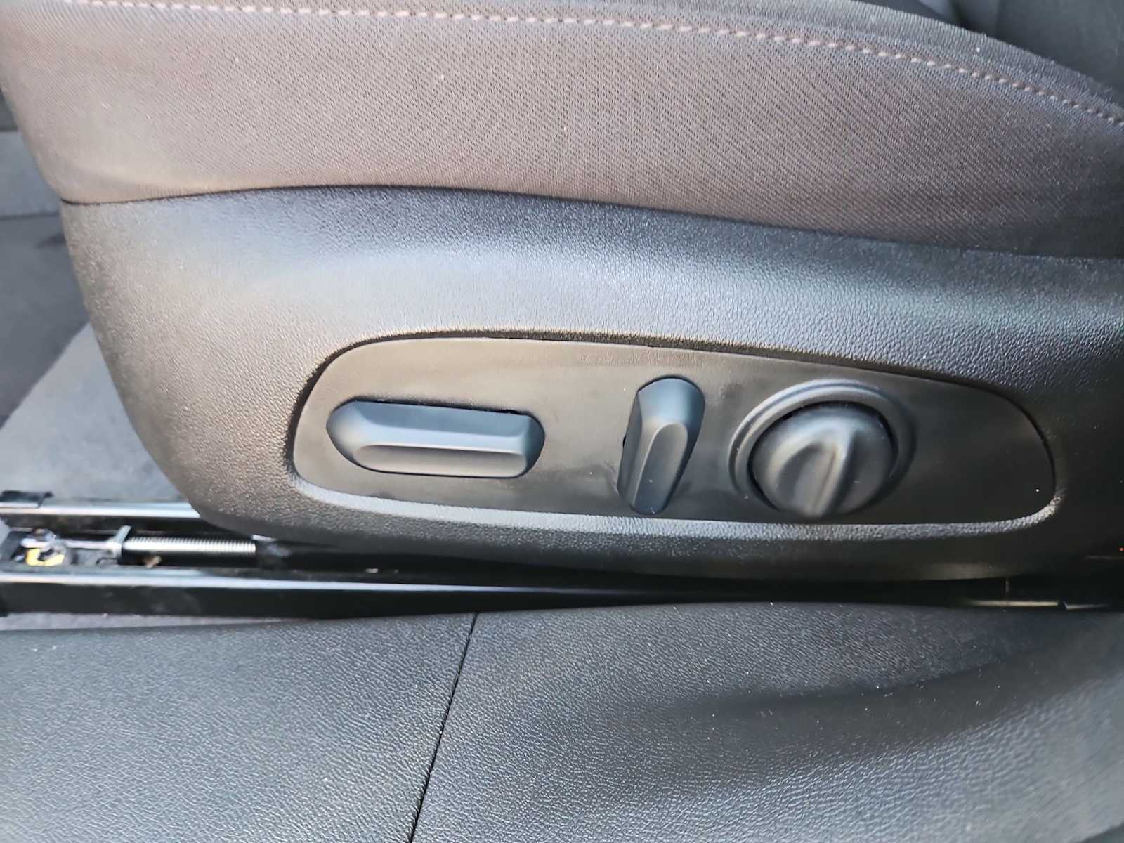 Thumbnail: 2024 Chevrolet Malibu - 18