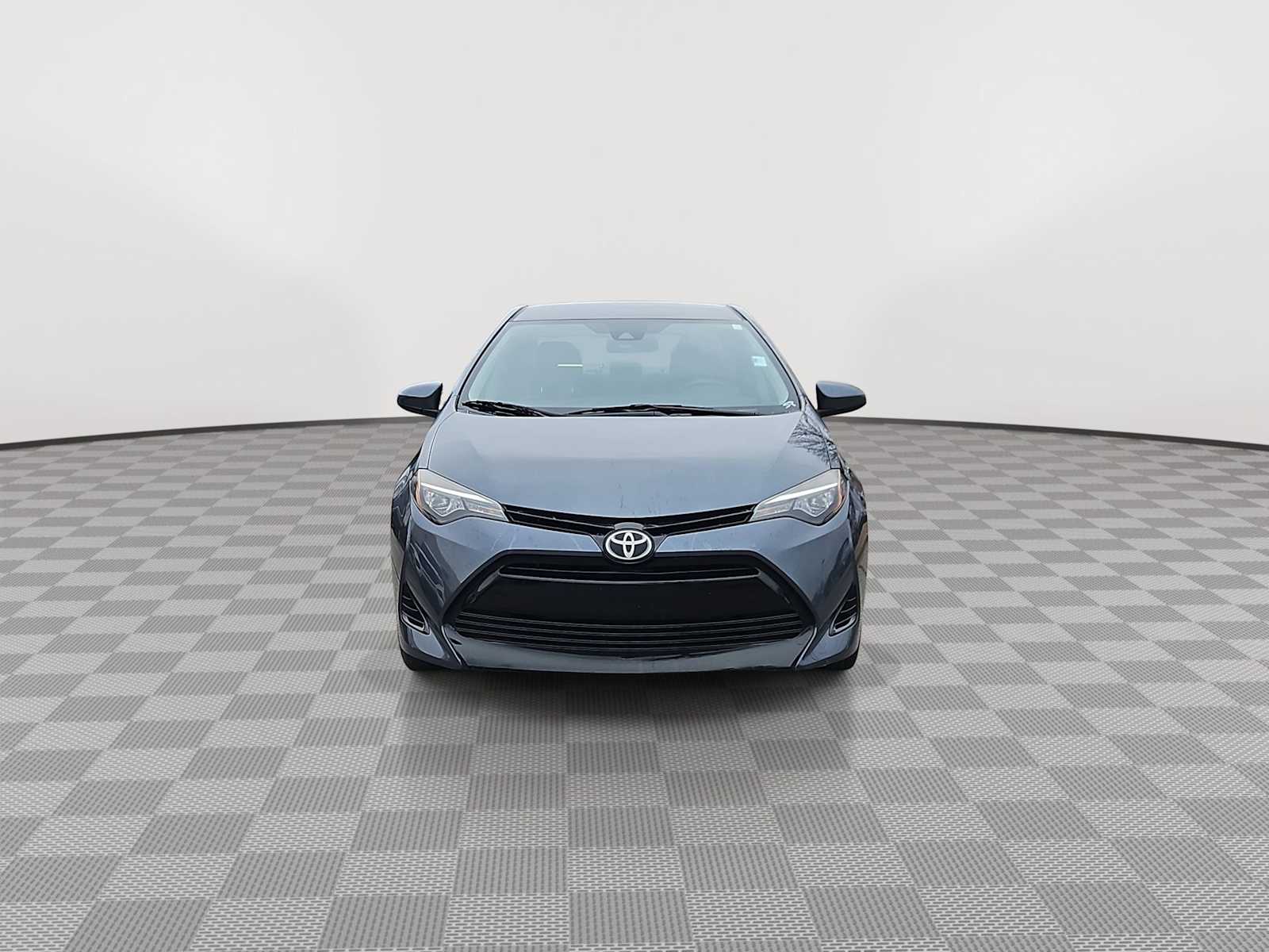 Thumbnail: 2017 Toyota Corolla - 3