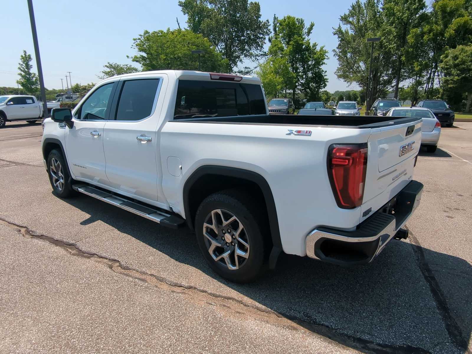Thumbnail: 2023 GMC Sierra 1500 - 6
