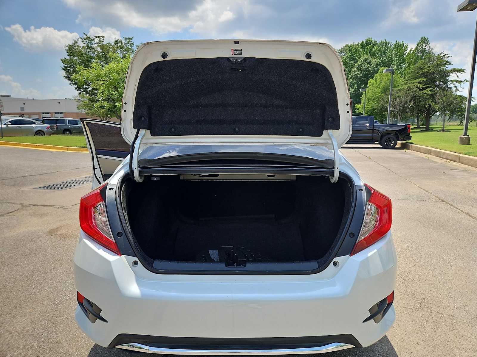 Thumbnail: 2020 Honda Civic - 32