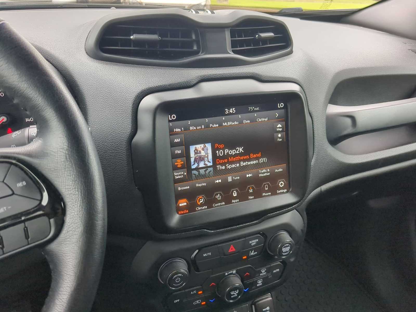 2022 Jeep Renegade Altitude 27