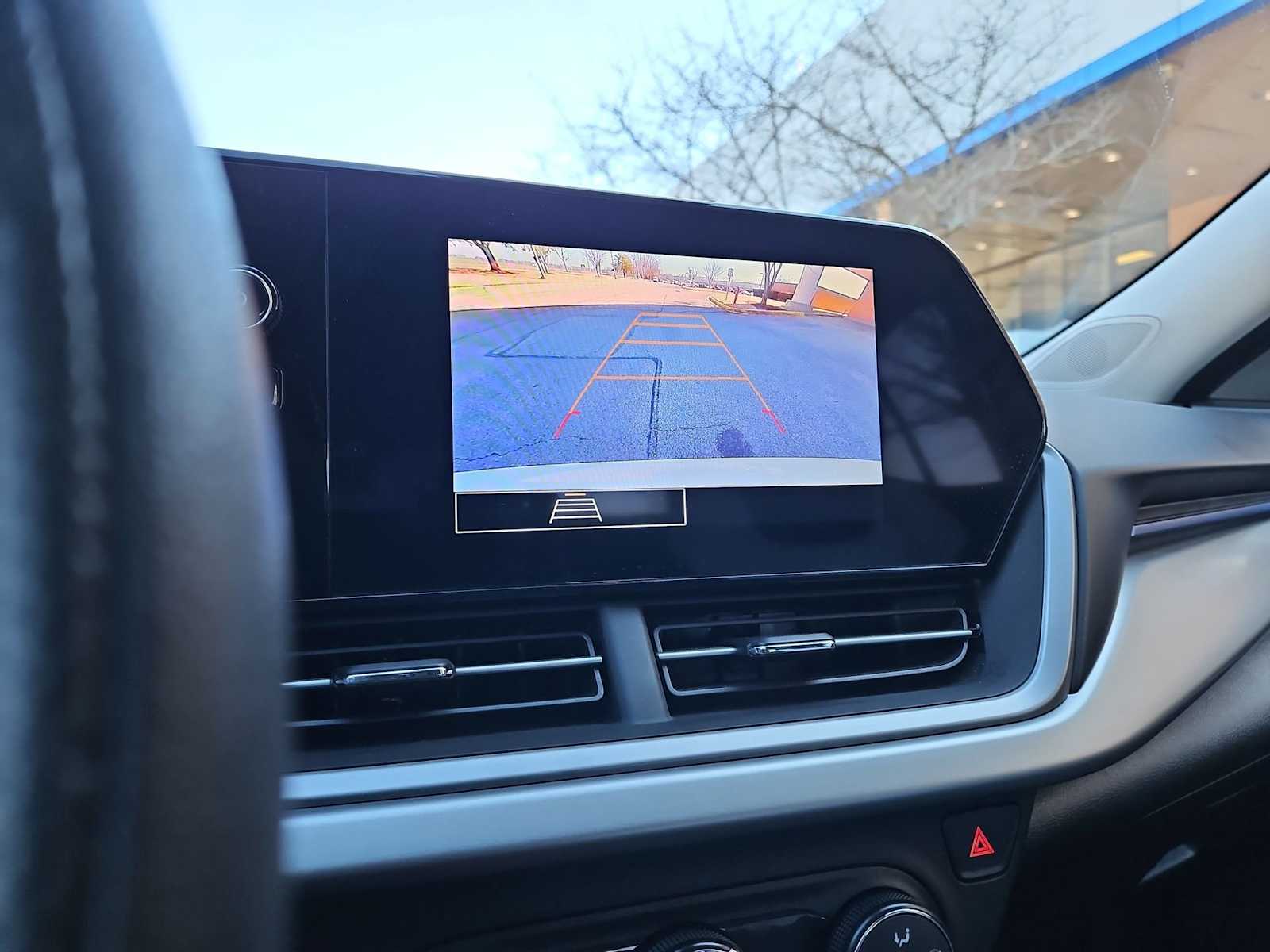 Thumbnail: 2025 Chevrolet Trax - 29