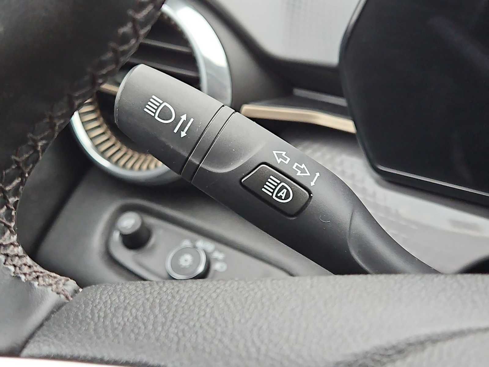 Thumbnail: 2024 Chevrolet Trax - 28