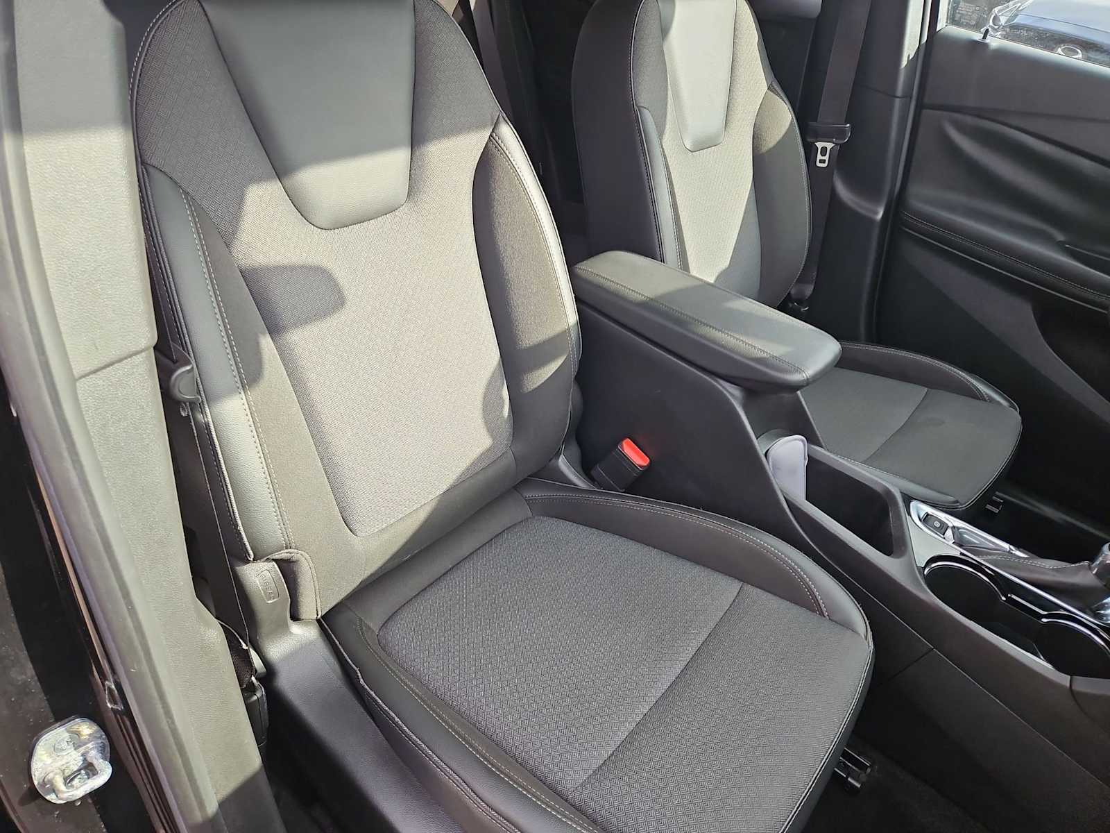 Thumbnail: 2022 Buick Encore GX - 22