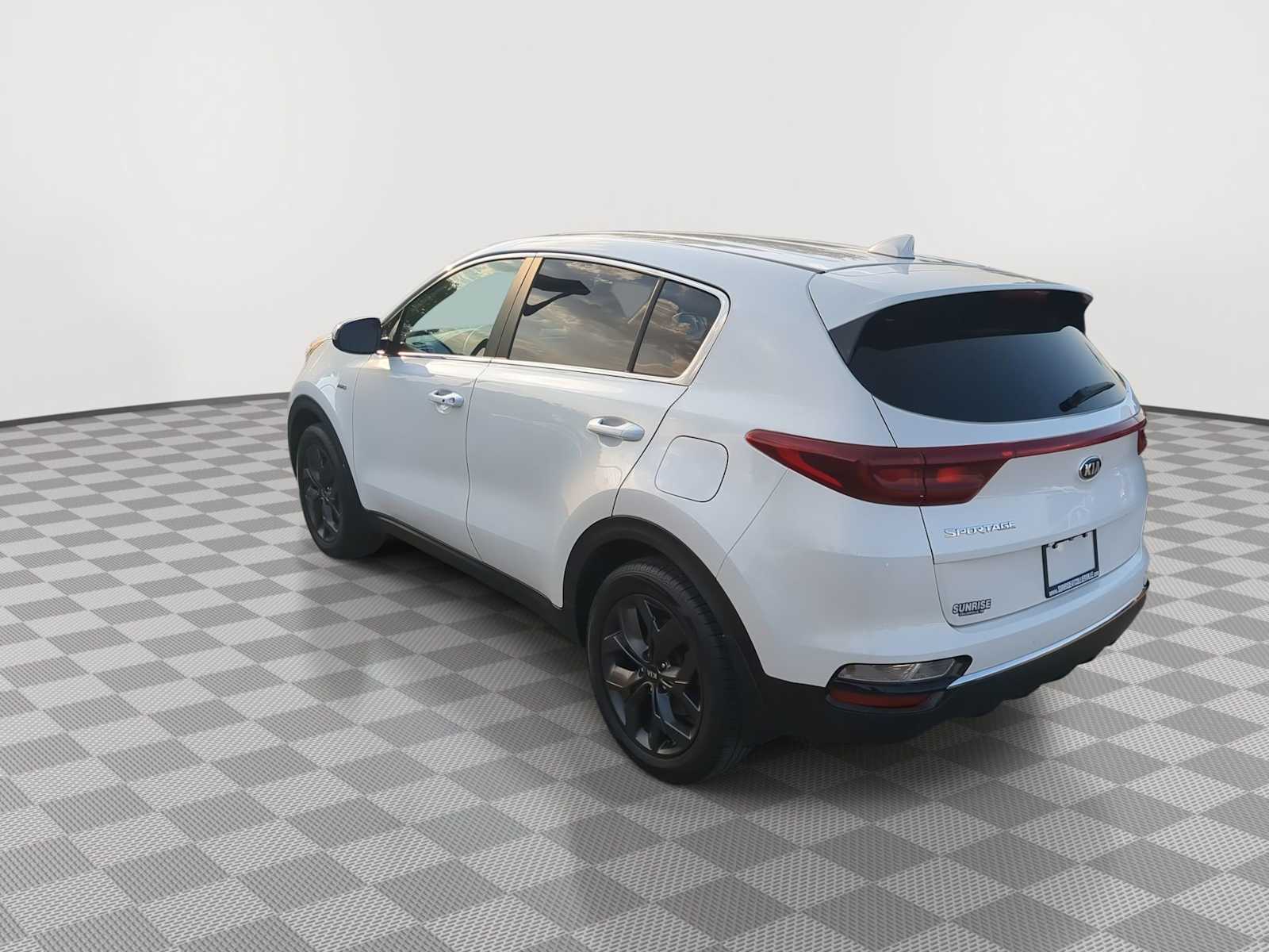 Thumbnail: 2022 Kia Sportage - 6