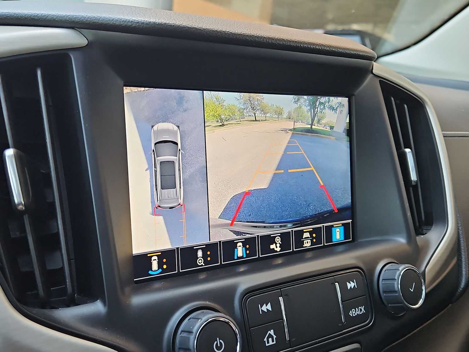 Thumbnail: 2024 GMC Terrain - 32