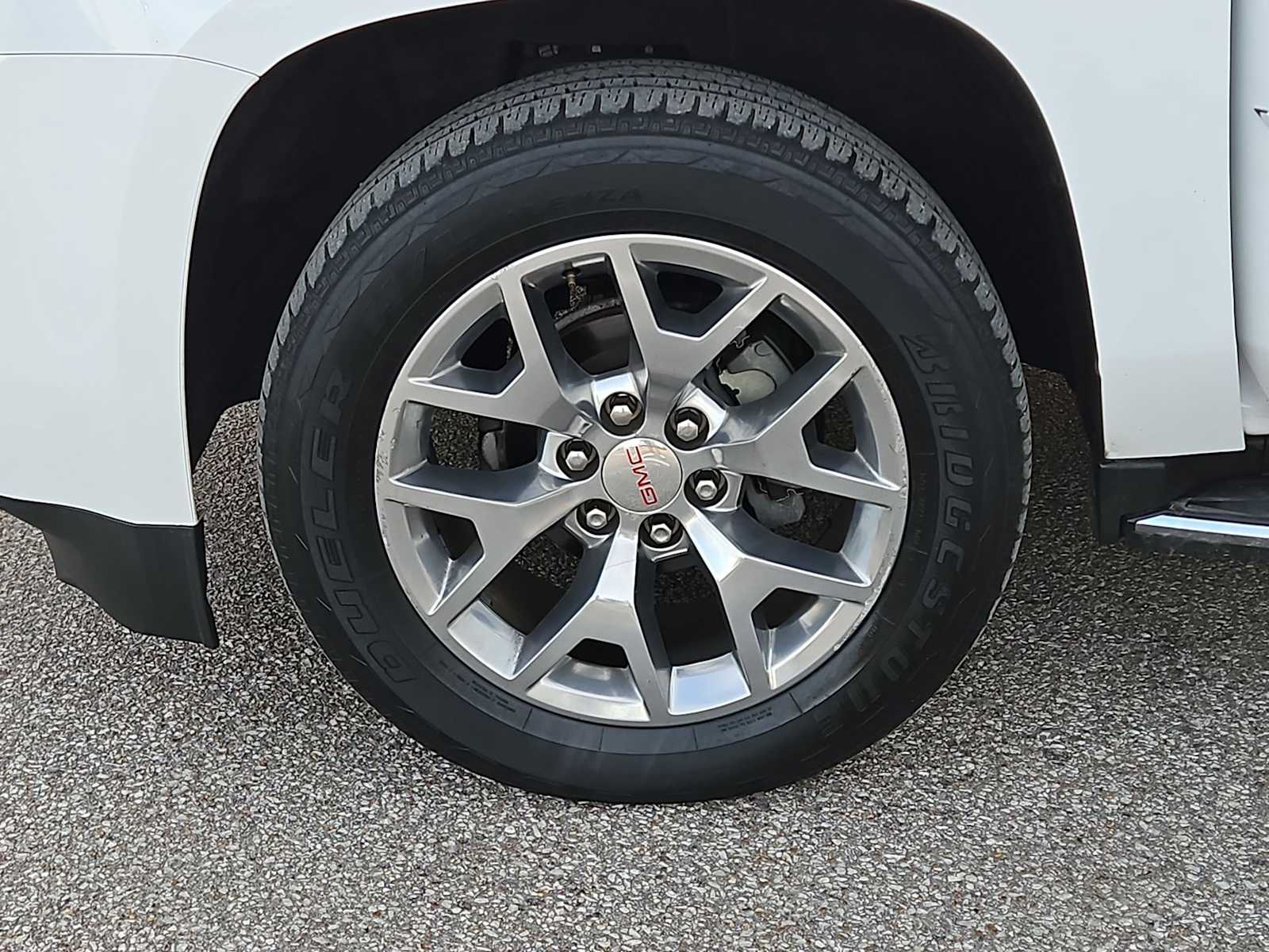 Thumbnail: 2018 GMC Yukon XL - 14