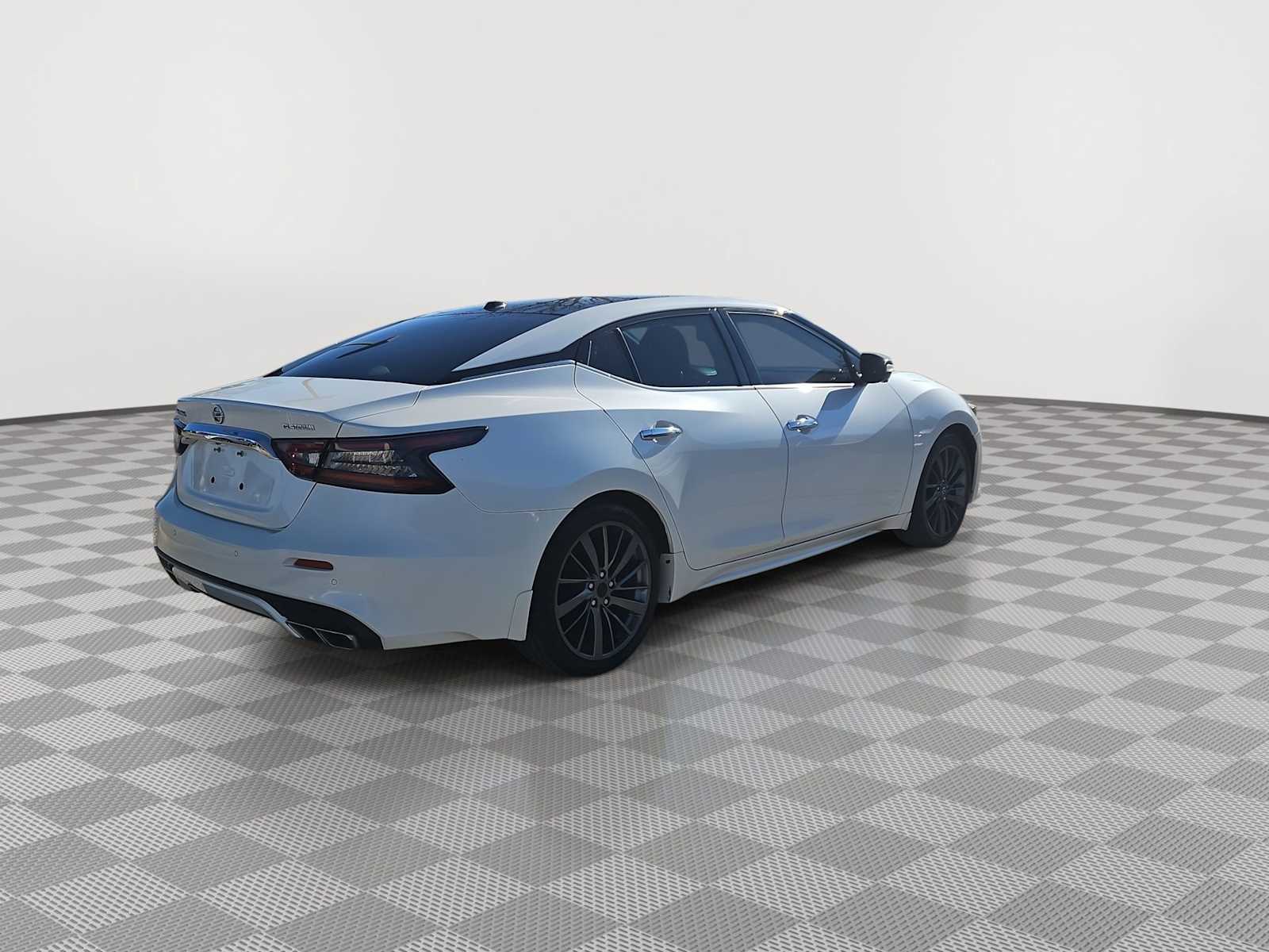 Thumbnail: 2019 Nissan Maxima - 8