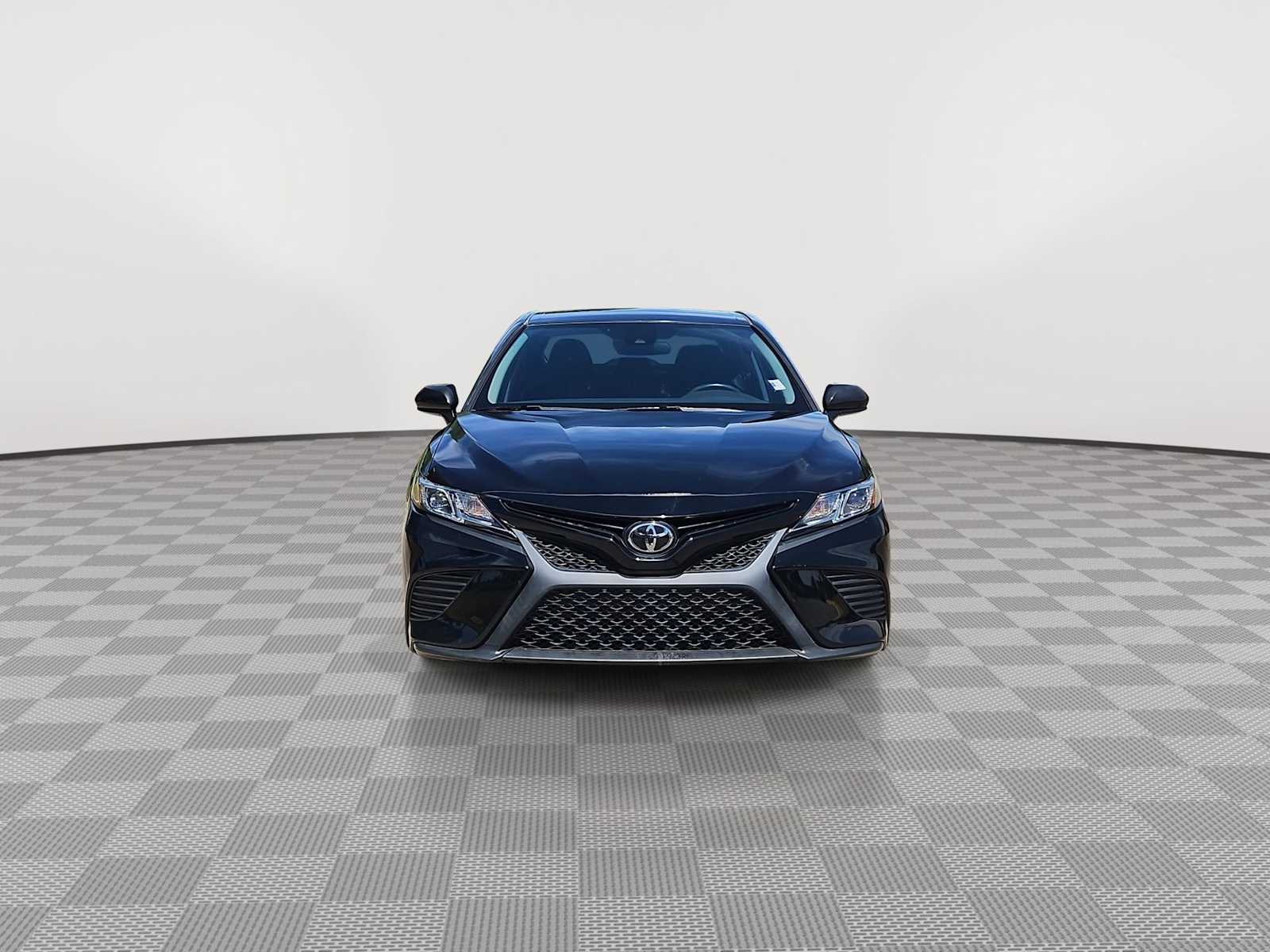 Thumbnail: 2020 Toyota Camry - 5