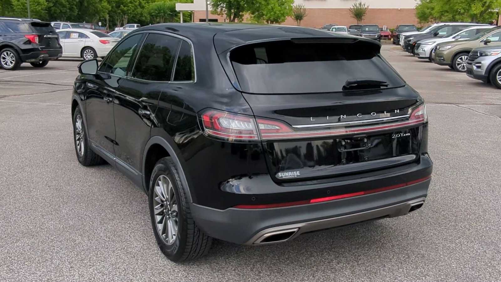 Thumbnail: 2020 Lincoln Nautilus - 7