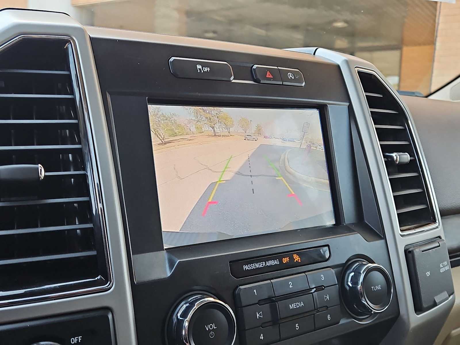 Thumbnail: 2019 Ford F-150 - 31