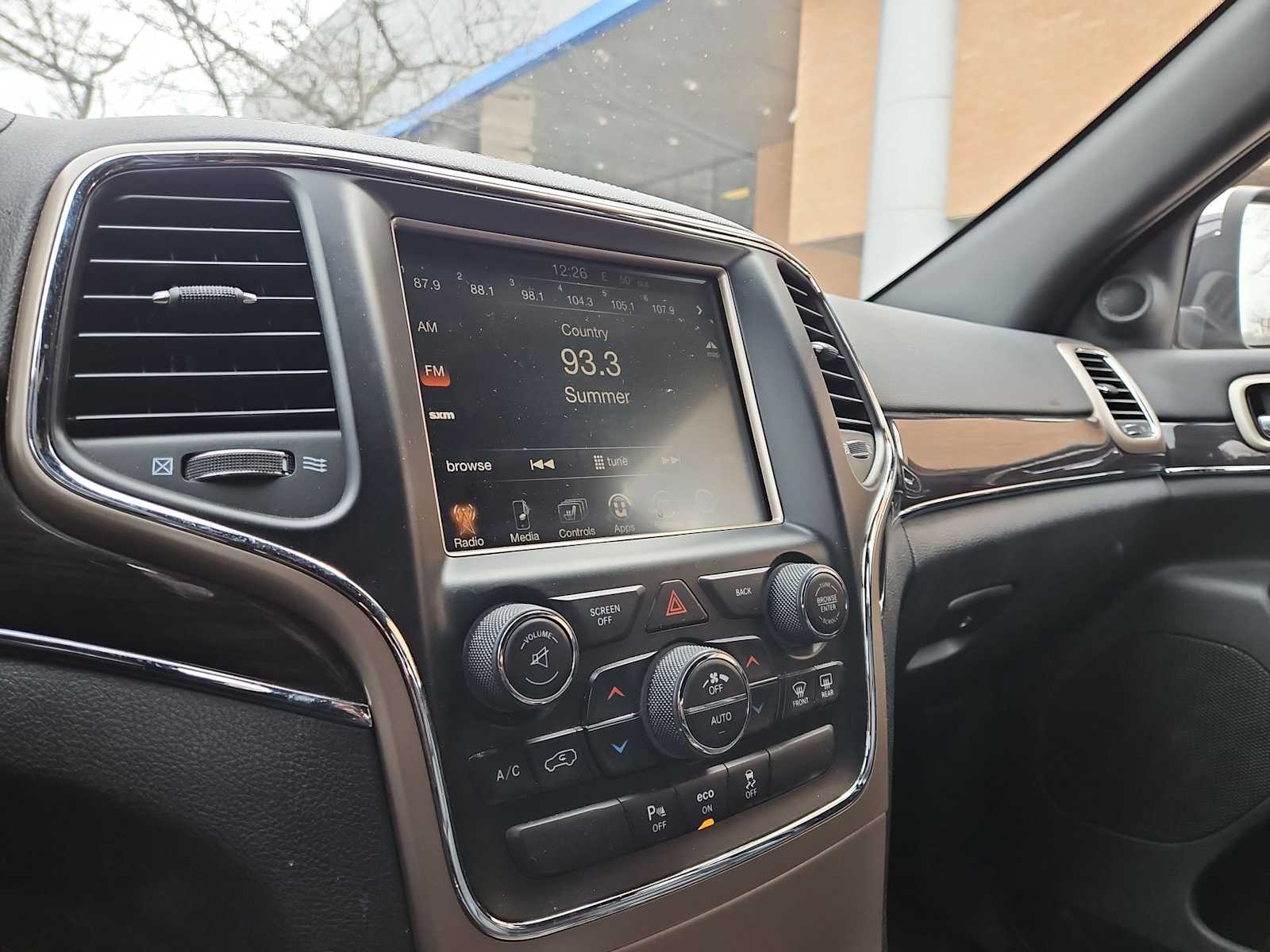 Thumbnail: 2015 Jeep Grand Cherokee - 28