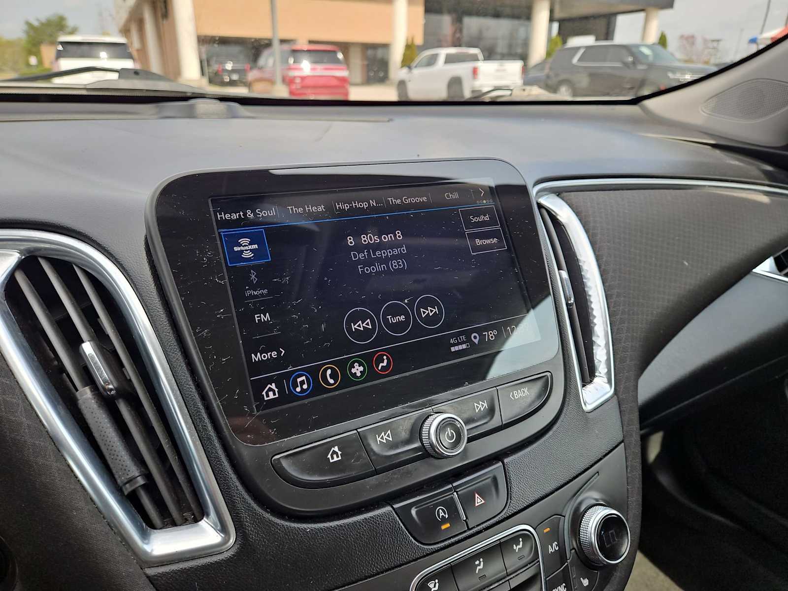 Thumbnail: 2021 Chevrolet Malibu - 30