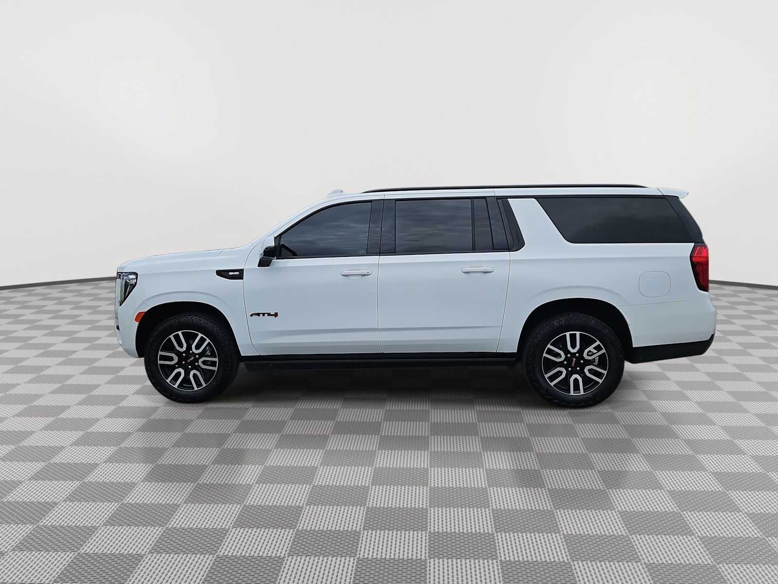 Thumbnail: 2023 GMC Yukon XL - 5
