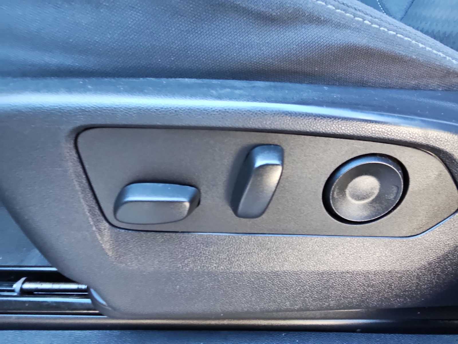 Thumbnail: 2024 Chevrolet Silverado 2500 - 18