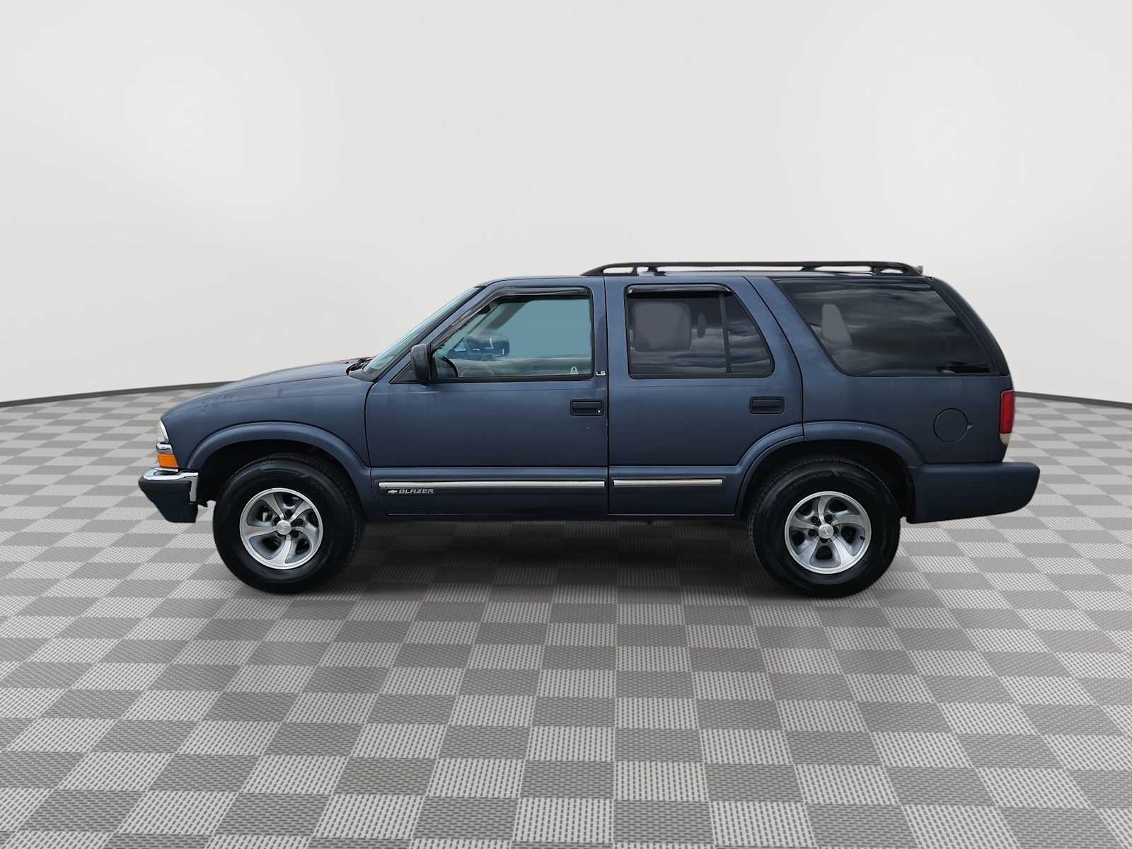 Thumbnail: 2000 Chevrolet Blazer - 8