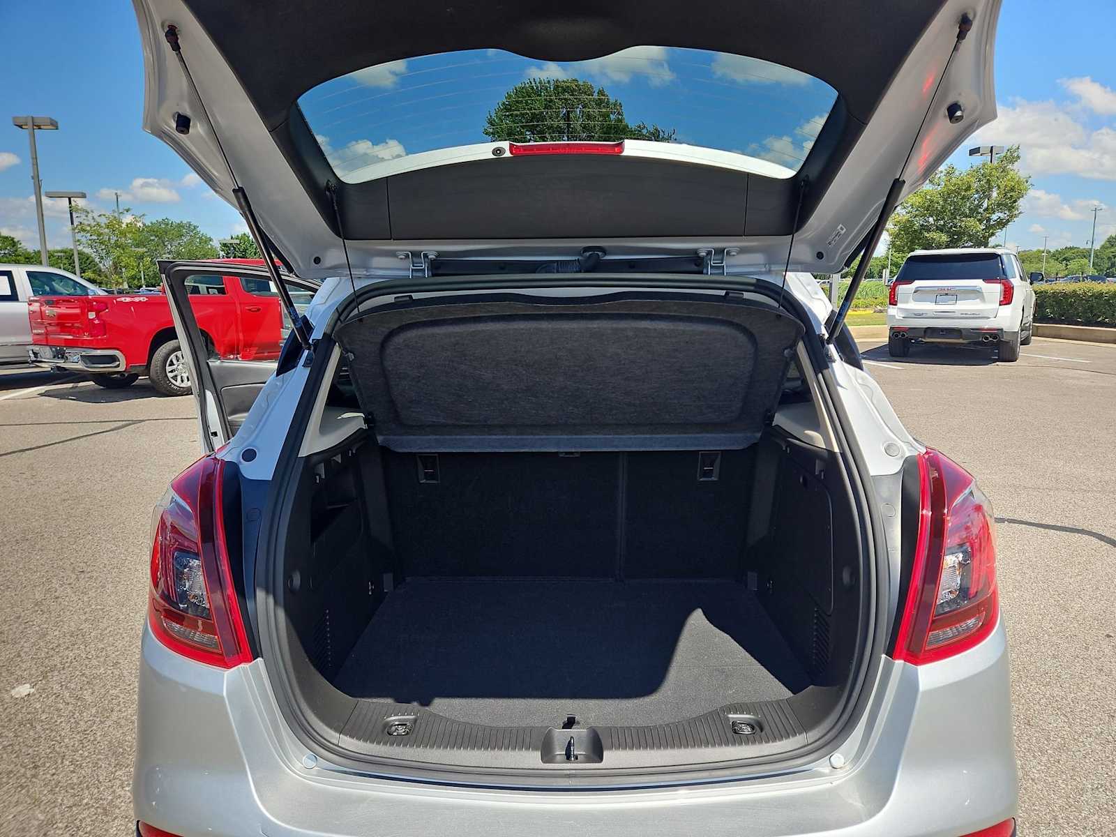 Thumbnail: 2018 Buick Encore - 33