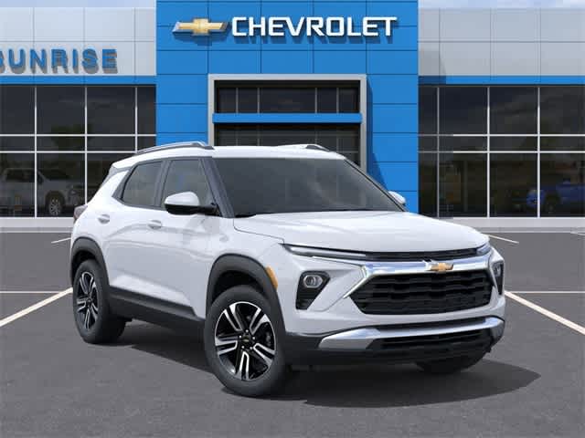 Thumbnail: 2026 Chevrolet TrailBlazer - 8