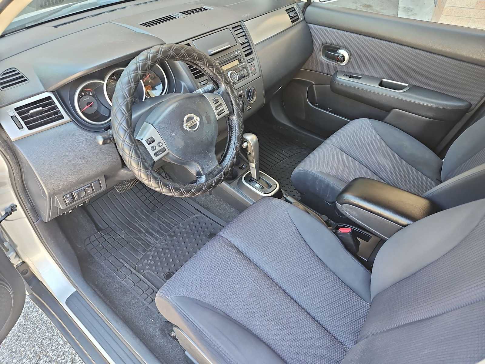 Thumbnail: 2008 Nissan Versa - 10