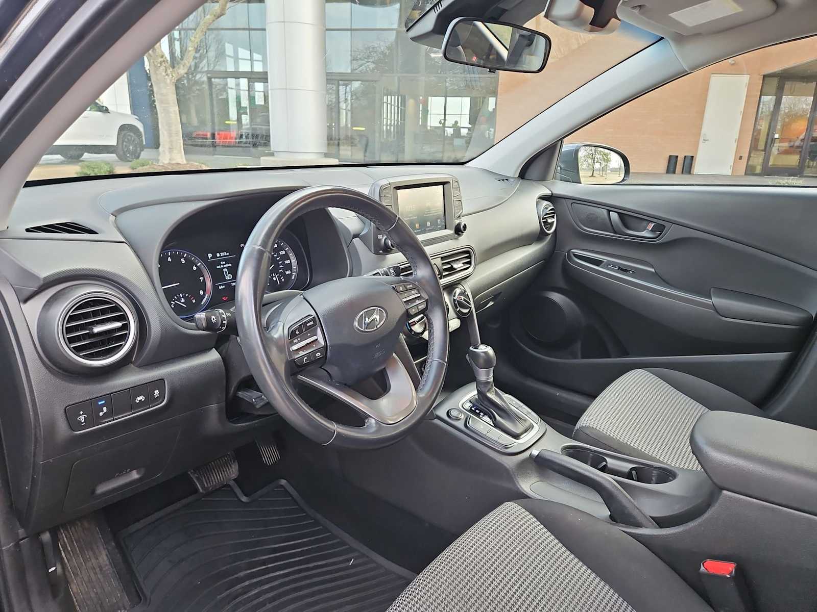 Thumbnail: 2020 Hyundai Kona - 10