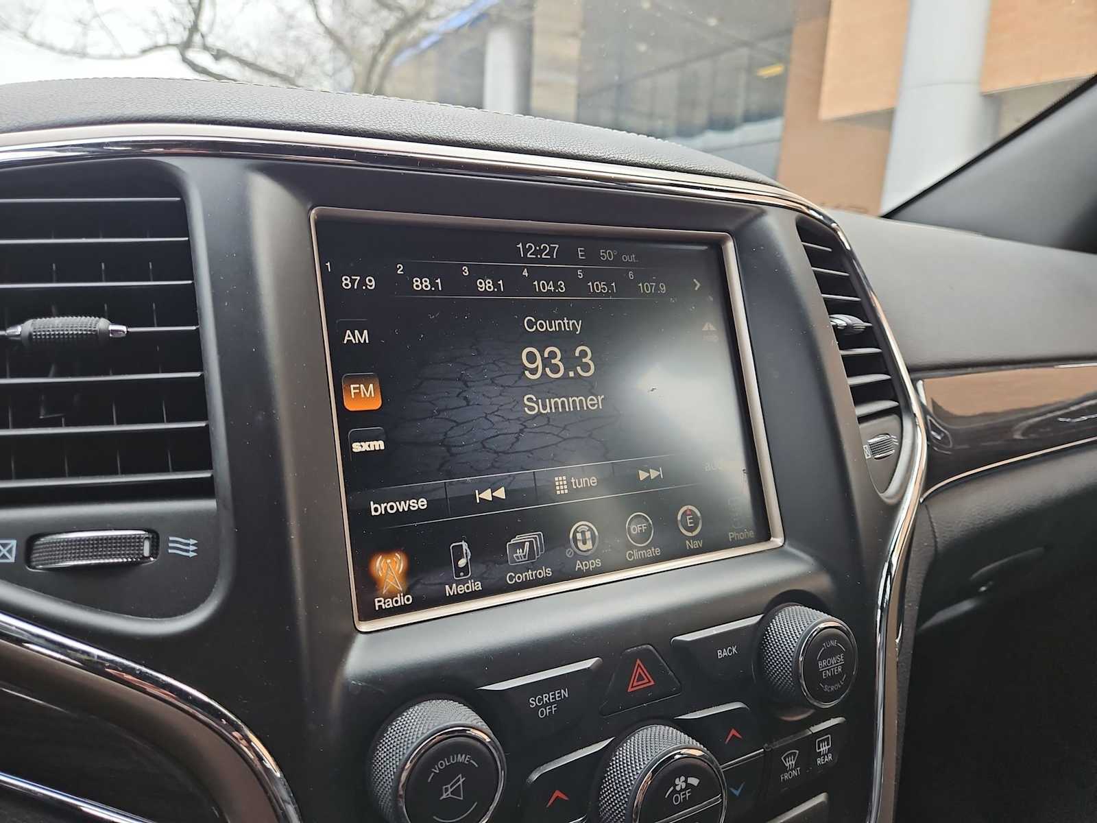 Thumbnail: 2015 Jeep Grand Cherokee - 31