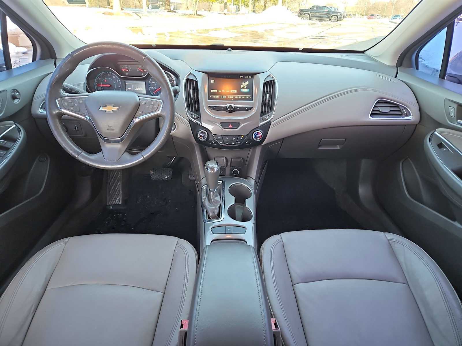 Thumbnail: 2016 Chevrolet Cruze - 16