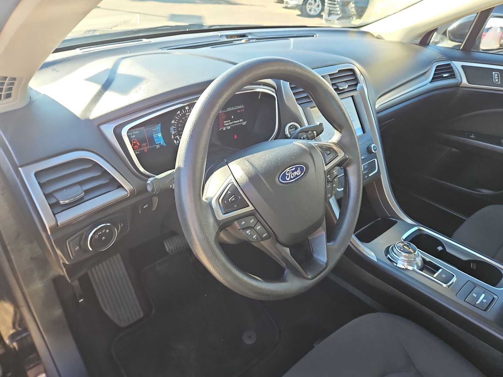 Thumbnail: 2020 Ford Fusion - 10