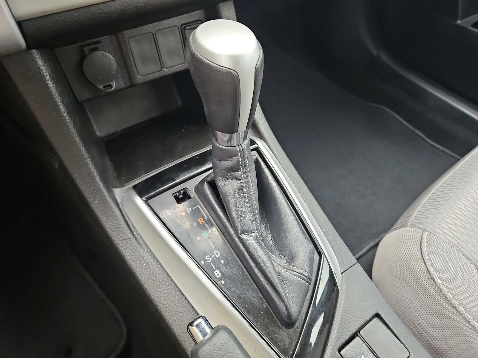 Thumbnail: 2017 Toyota Corolla - 30