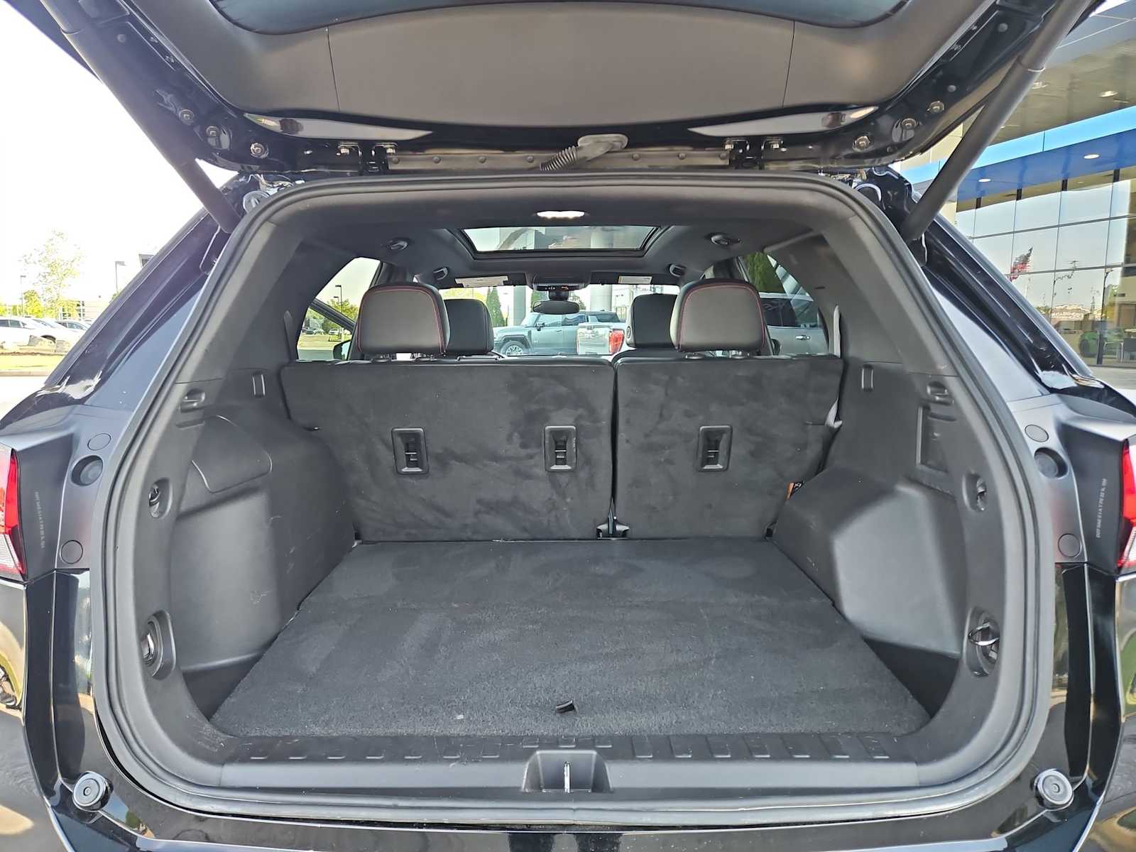 Thumbnail: 2023 Chevrolet Equinox - 36