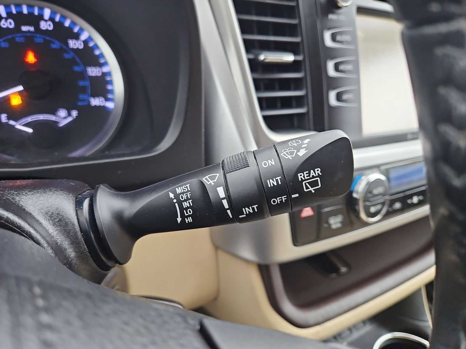 Thumbnail: 2019 Toyota Highlander - 26