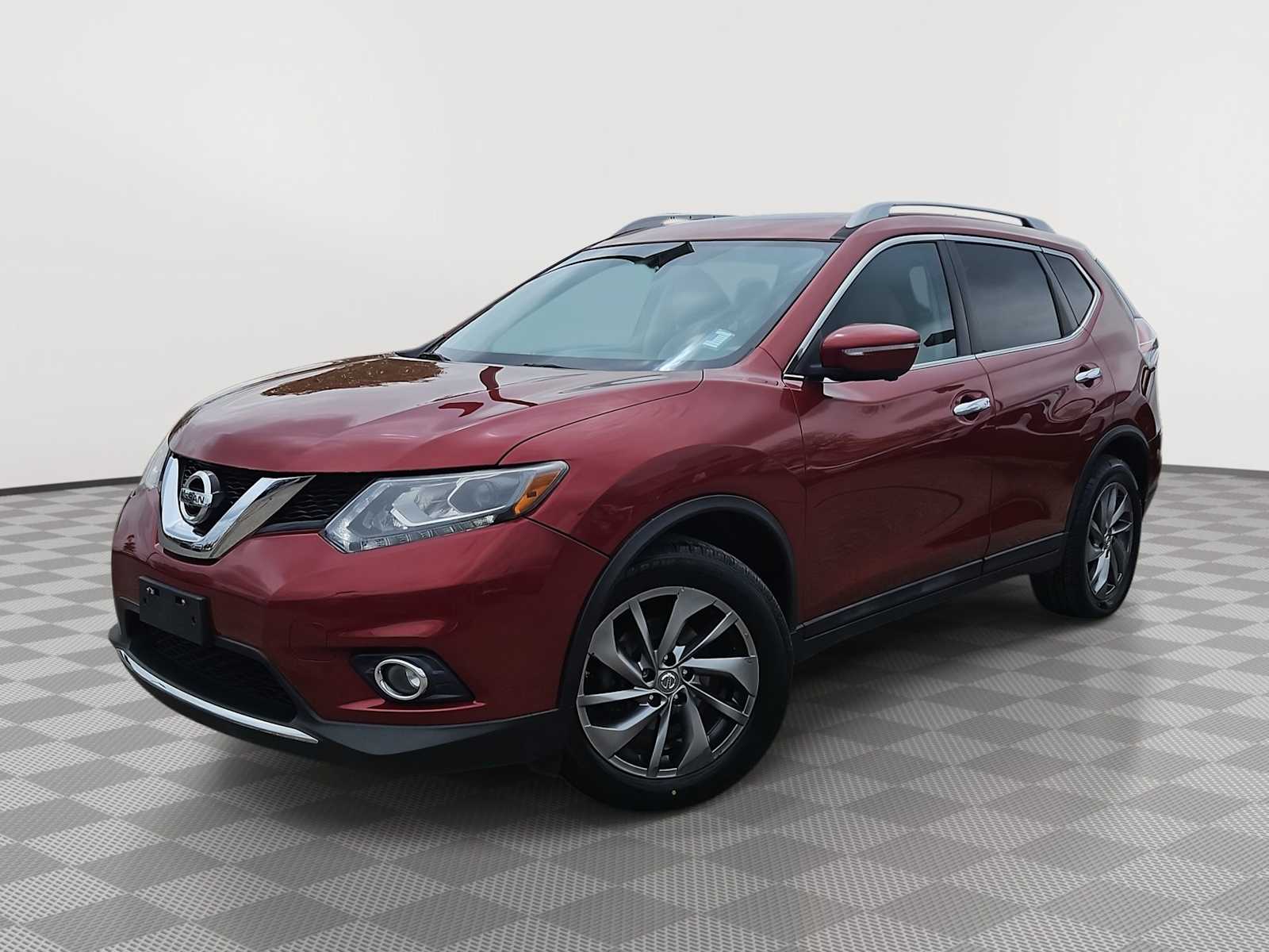 Thumbnail: 2015 Nissan Rogue - 1