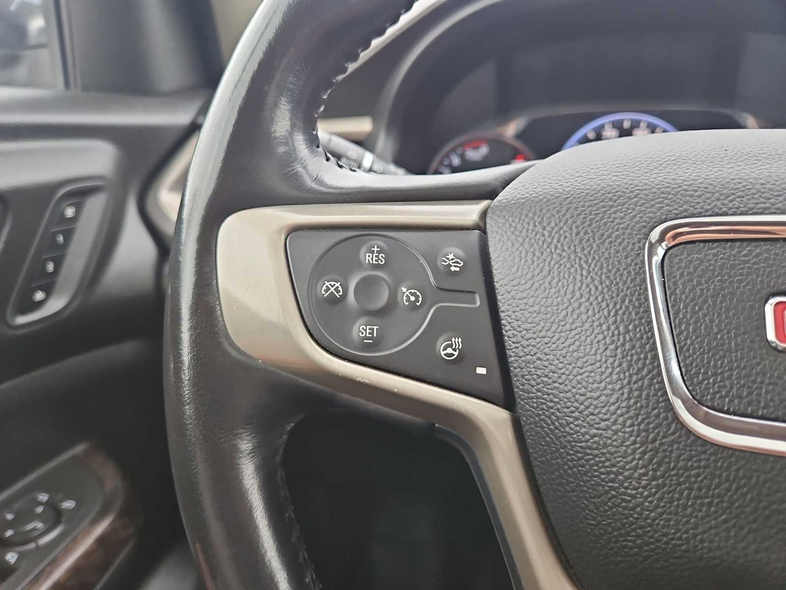 Thumbnail: 2021 GMC Acadia - 26