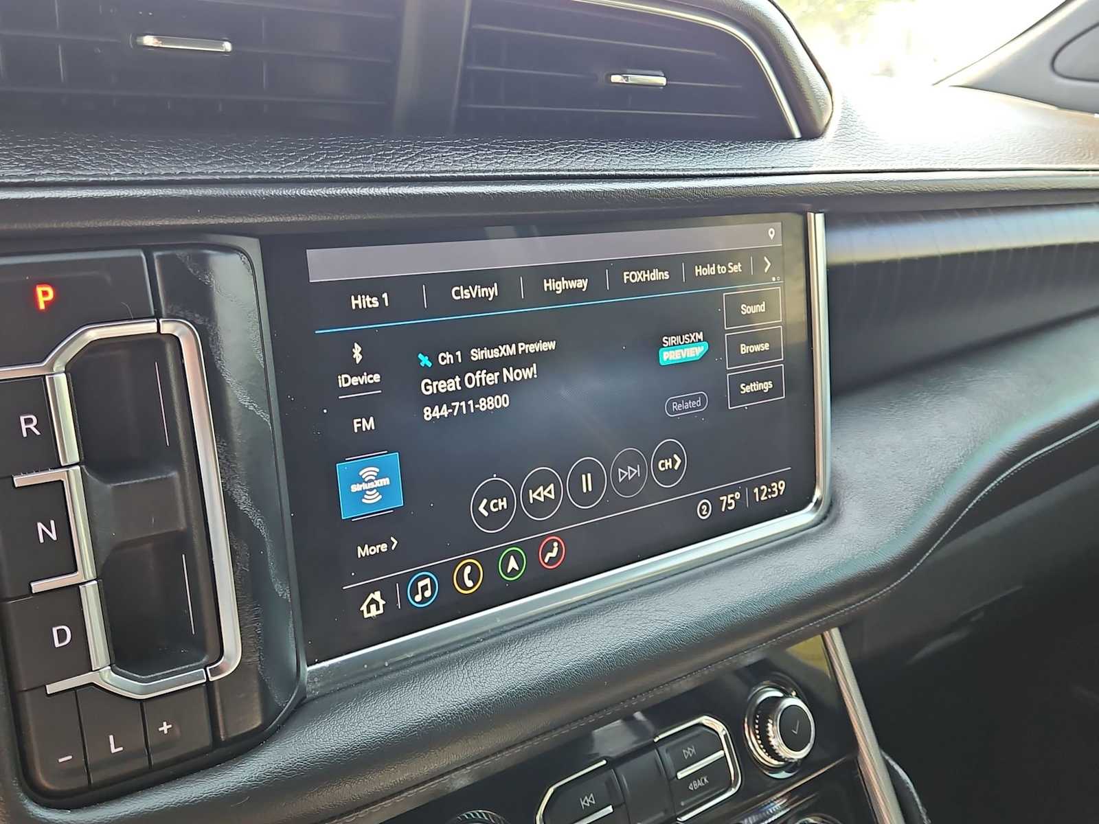 Thumbnail: 2021 GMC Yukon - 32