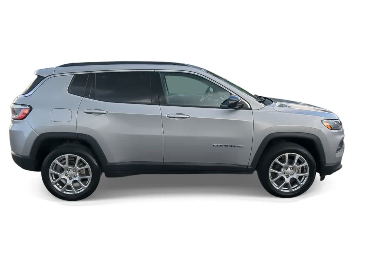 Thumbnail: 2022 Jeep Compass - 9