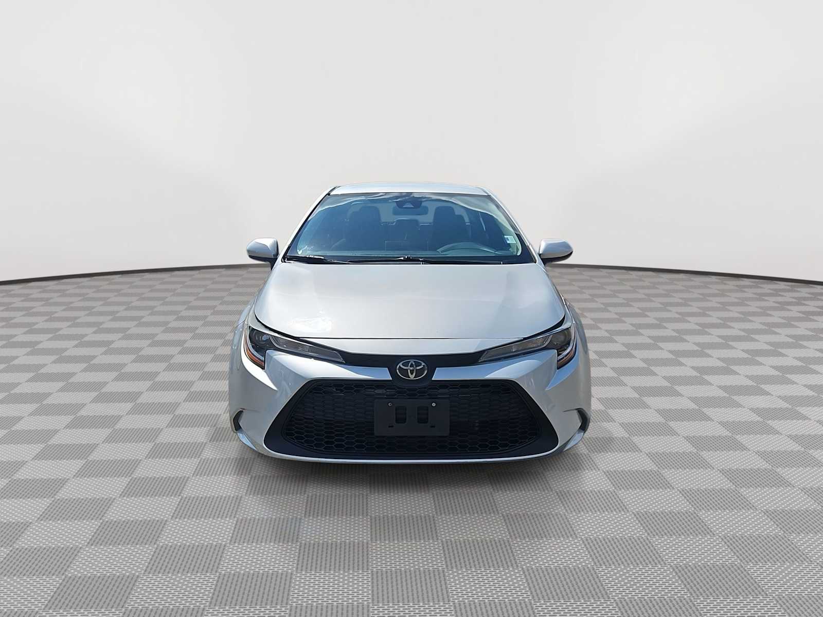 Thumbnail: 2021 Toyota Corolla - 3