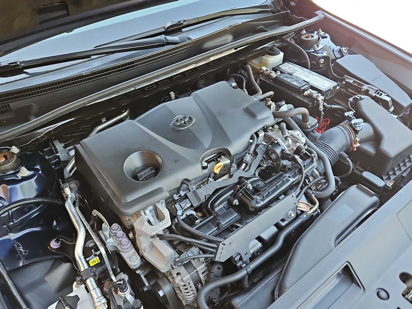 Thumbnail: 2021 Toyota Camry - 14