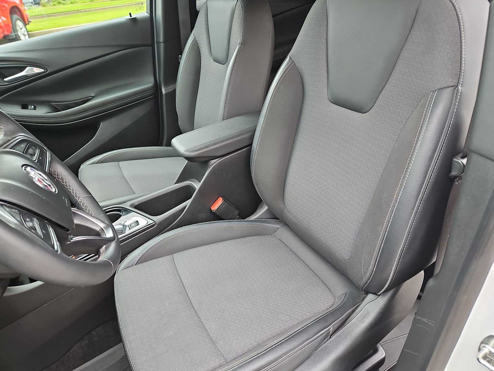 Thumbnail: 2022 Buick Encore GX - 17