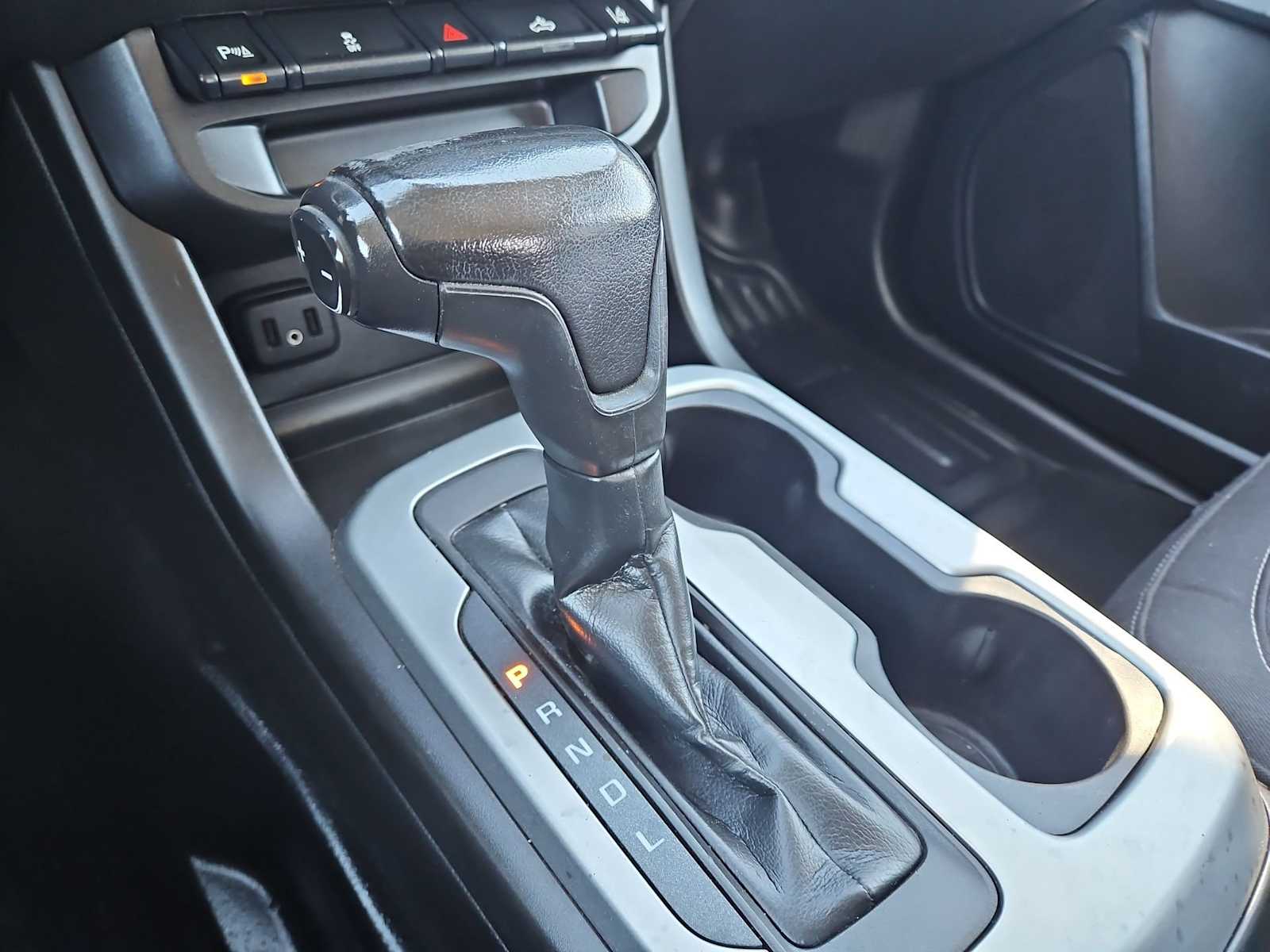 Thumbnail: 2021 Chevrolet Colorado - 32