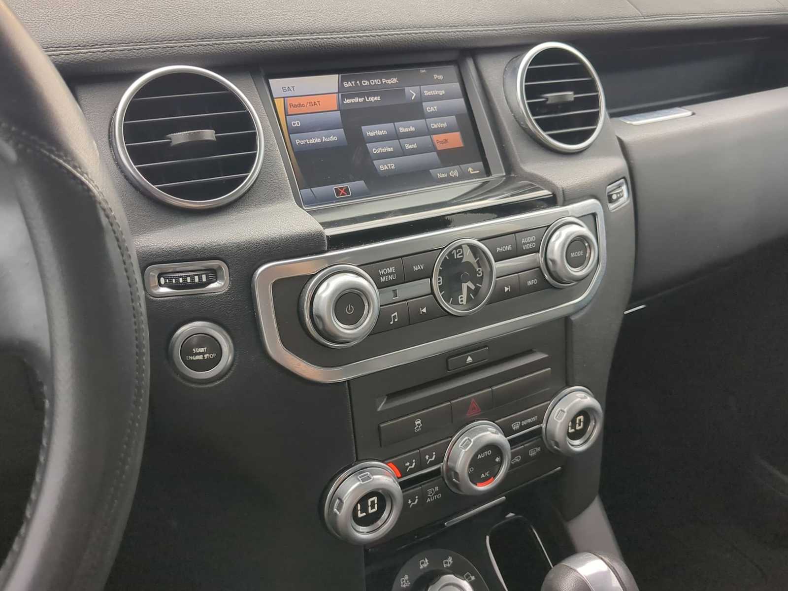 Thumbnail: 2011 Land Rover LR4 - 27