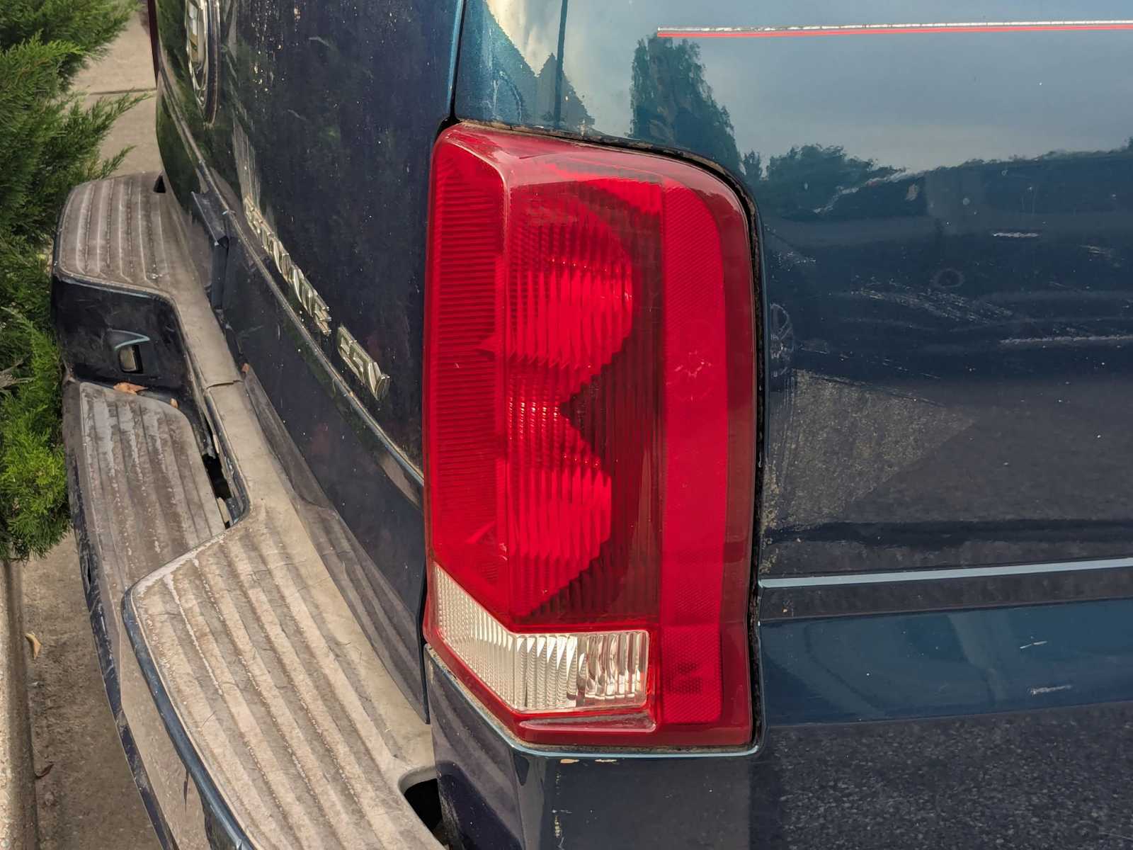 Thumbnail: 2005 Cadillac Escalade - 6